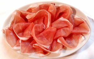 Scopri di più sull'articolo Mi è venuta voglia di gelato al prosciutto crudo…