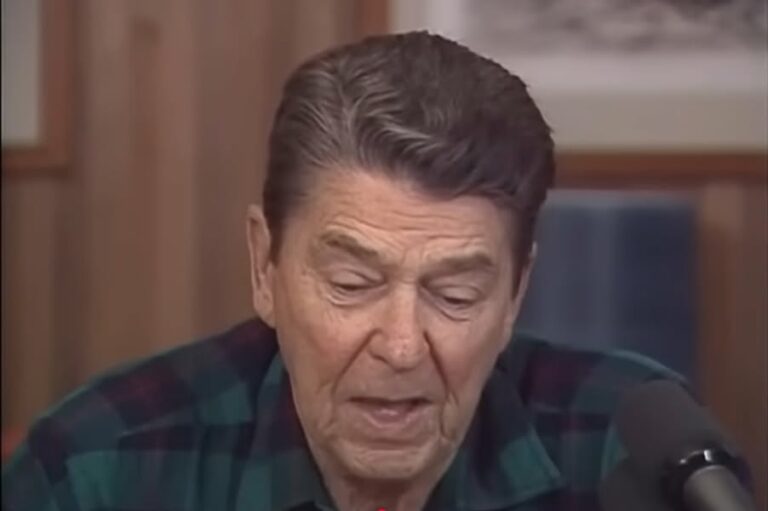 Scopri di più sull'articolo Ronald Reagan fa un discorso in cui spiega che imporre dei dazi alle…
