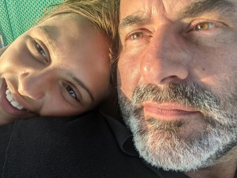 Scopri di più sull'articolo Josephine, appena sveglia, entra nel lettone per farsi abbracciare. Qualche…