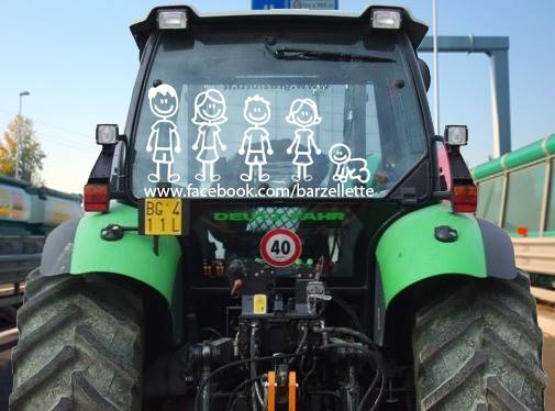 Scopri di più sull'articolo Col trattore in tangenziale, andiamo a coltivare…
