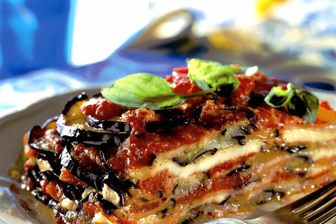 Scopri di più sull'articolo Le sane abitudini di una volta: teglia di melanzane alla parmigiana di mammà e…