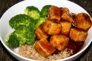 Scopri di più sull'articolo Oggi pranzo al ristorante cinese. Ho voluto dare una seconda chance al TOFU…