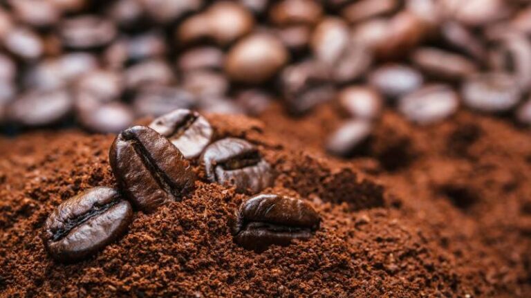 Scopri di più sull'articolo Il caffè mi piace da impazzire. E mi piacciono quei 20 minuti di cazzeggio e…