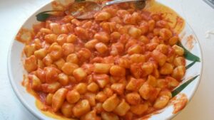 Scopri di più sull'articolo Oggi mi ero ripromesso di fare un pranzo vegano e gluten free. Poi arrivo da…