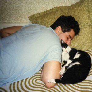 Scopri di più sull'articolo Ebbene sì… ce l’ho anche io un passato da gattaro! A giudicare…