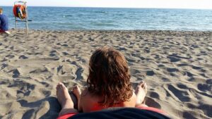 Scopri di più sull'articolo Titolo: “Piedoni con bambina…
