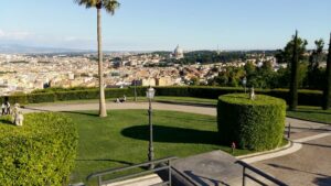 Scopri di più sull'articolo Sempre spettacolare Villa Miani. Oggi c’è una specie di vinitaly, con un…