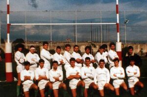 Scopri di più sull'articolo Marini&Munari Rugby Roma u.19, 1987-88 In piedi da sx: Simone Forni, Carlo…