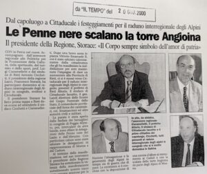 Scopri di più sull'articolo Le Penne nere scalano la torre Angioina (Il Tempo)