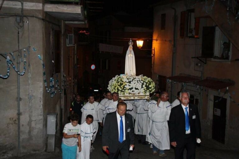Scopri di più sull'articolo Ma la Madonna pellegrina è parente di San Pellegrino…