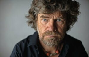 Scopri di più sull'articolo “Salire sullo sperone Mummery non è un atto eroico, ma è stupidità” (Reinhold…