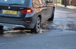 Scopri di più sull'articolo La A.A.A. (American Automobile Association) ha stimato che nei 5 anni…