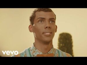 Scopri di più sull'articolo Stromae, cantante belga di padre africano e madre belga, ha scritto una canzone…